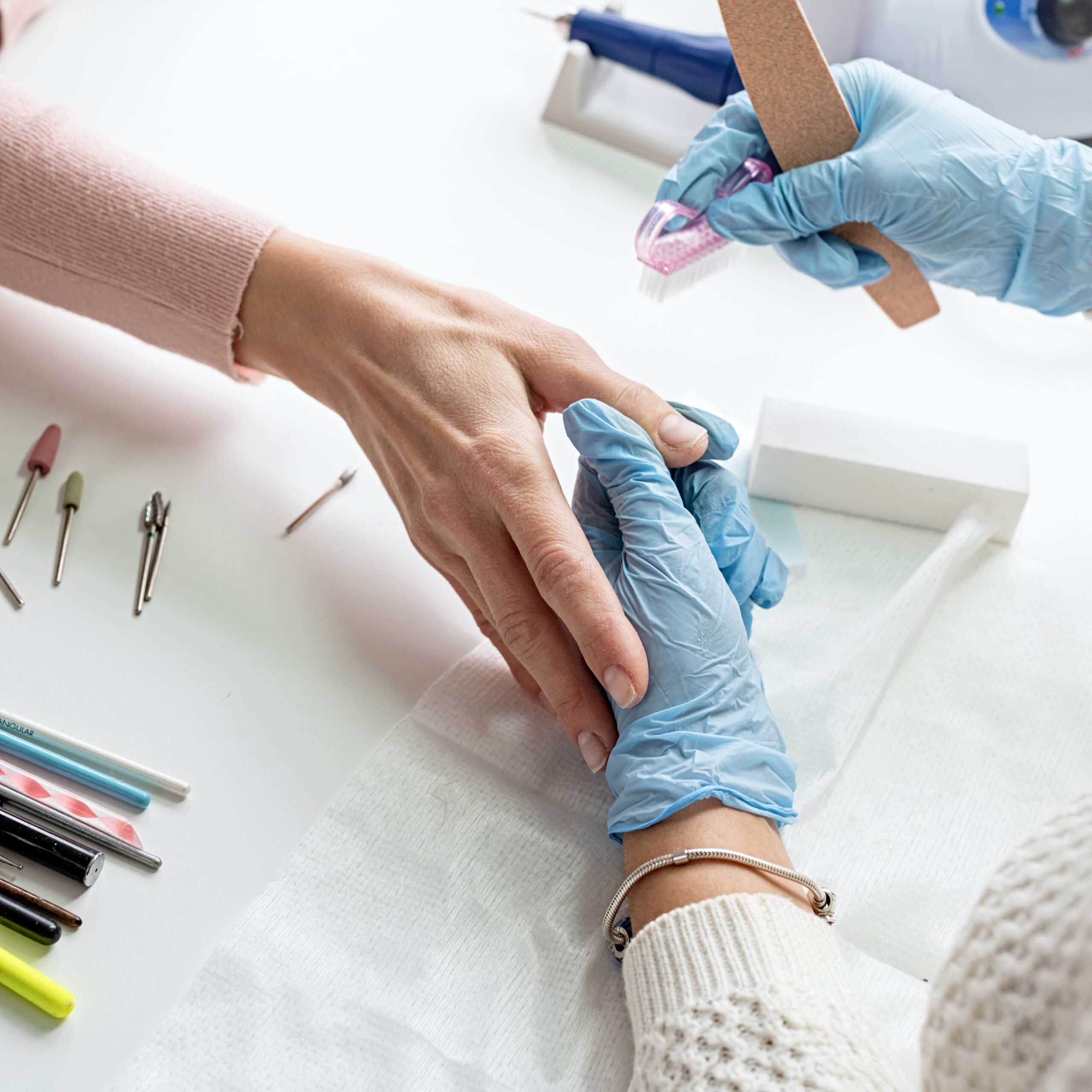 Lire la suite à propos de l’article Formation pour ongles : guide complet pour débuter ou se perfectionner dans la prothésie ongulaire